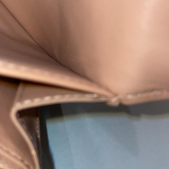 LOUIS VUITTON Monogram Vernis Sarah Bifold Wallet - Picture 10 of 14